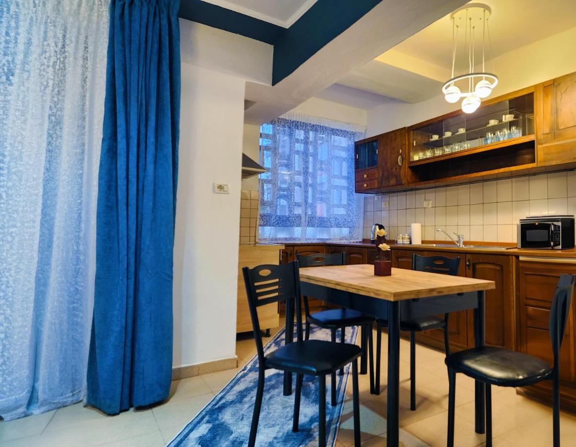 Appartement Center Apartment, 30m From Center. Tirana